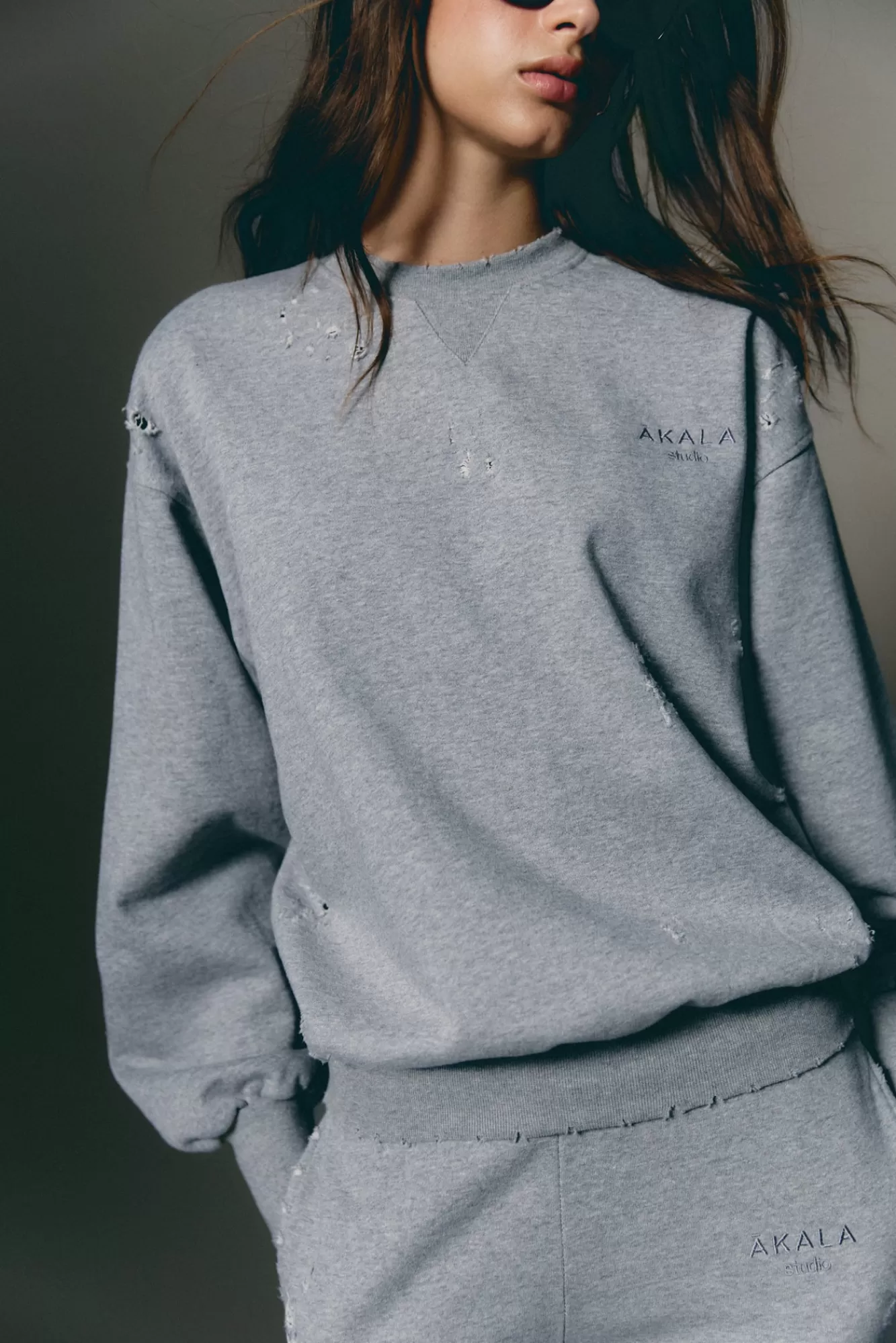 The Akala Studio Distressed Grey Set Hot
